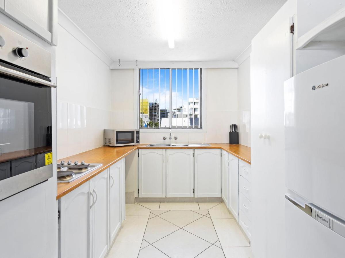 Apartment Beachfront Getaway In Palm Beach - Coasthm Gold Coast