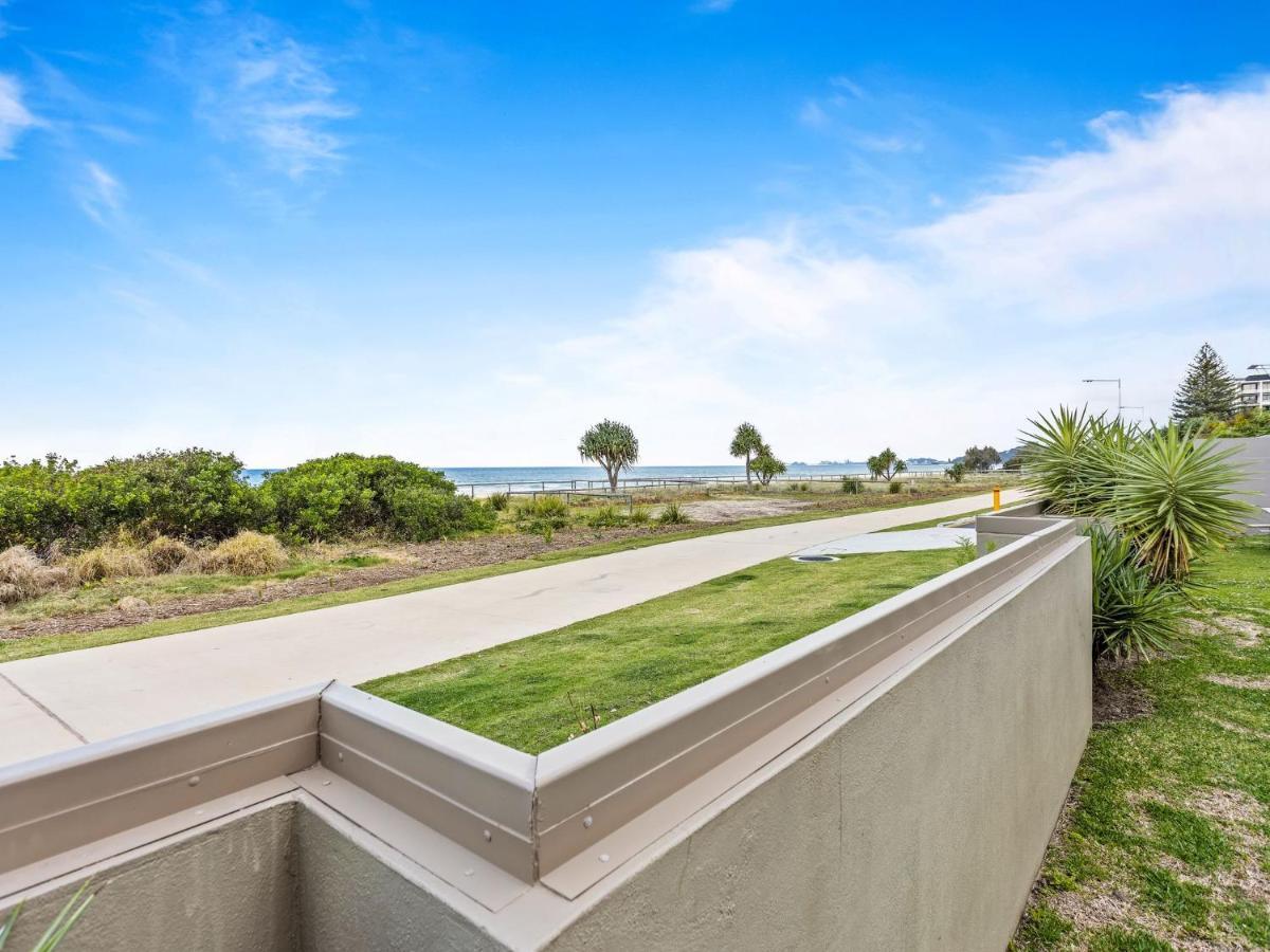 Beachfront Getaway In Palm Beach - Coasthm *